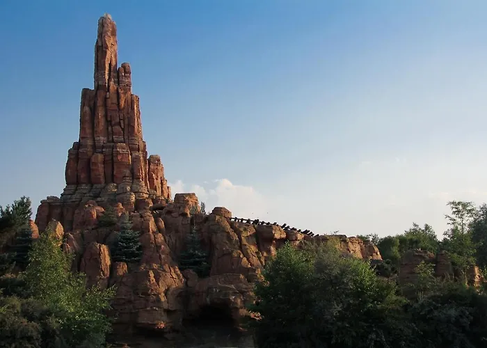 Appartement Wakandais-Proche Disney, Parking & Wifi